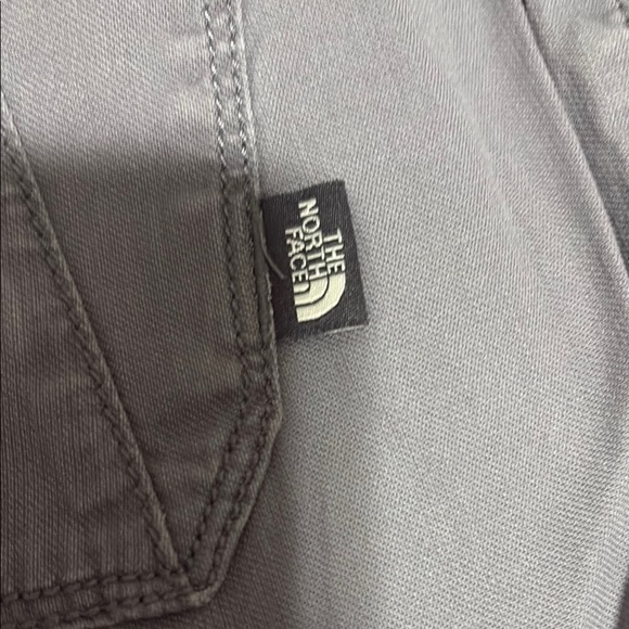 The North Face Women's Cargo Shorts - Gray - Picture 5 of 7